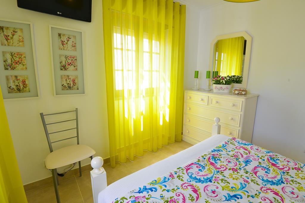 Holidays Nazare Centro Bilik gambar